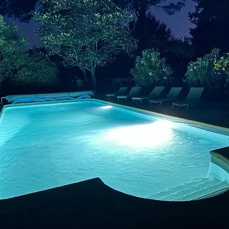 Le Repaire Magique Apartment *